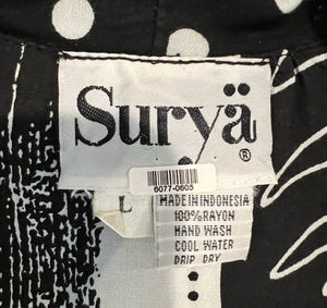 A large black and white vintage Surya cardigan jacket. Measured FlatChest - 39"Sleeve - 23"Length - 34"