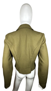 The Vintage Capacity Unlimited Blazer boasts a stunning olive green color and features gold buckle button embellishments. Perfect for any occasion, this blazer will add a touch of sophistication to your wardrobe. With flat chest measurements of 34", sl...