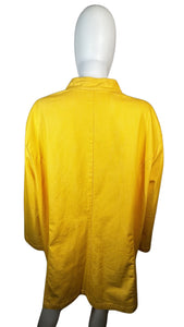 The Vikki Vi Jacket is a tall yellow button up vintage jacket. Measured Flat Chest - 34" Sleeve - 20" Length - 36"