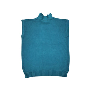 A vintage teal Silver Leaf 2 piece knitted sweater set with a small 8/10 sleeveless polo top and a medium 12/14 skirt. Measured Flat TopChest - 36"Length - 22 1/2" BottomWaist - 12-14"Hips - 38"Length - 26"