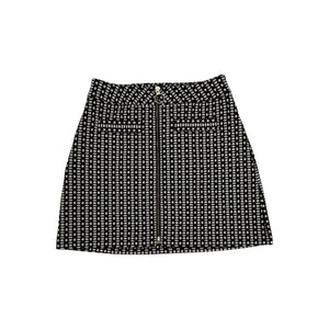 This Express skirt comes in a size 2 and features a fun black and white pattern with a bold gold zipper in the front. When laid flat, it measures 26" at the waist, 36" at the hips, and has a length of 24".