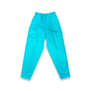 The Vintage Liz Wear Teal Pant is a rare and delightful find, boasting a vibrant color and a playful 3-button design. With a zipper closure, this pant is both fun and functional. It measures a flat waist of 24 inches, with hips of 42 inches, and an ins...