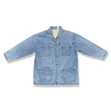 Keep it casual and cool in this Cabin Creek Oversized denim jacket. It may have a little 