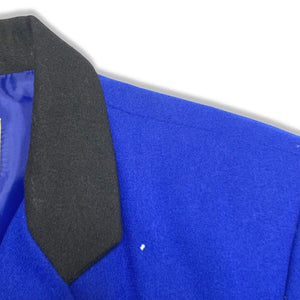Get ready to rock your vintage style with this royal blue blazer from Kasper for A.S.L! Measured flat with a 39" chest, 24" sleeves, and a 27" length, it's the perfect way to add a touch of retro class to any outfit. Plus, with an irregularity near the...